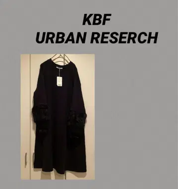 미사용품 KBF 어반 리서치 퍼 달린 블랙 긴팔 원피스
