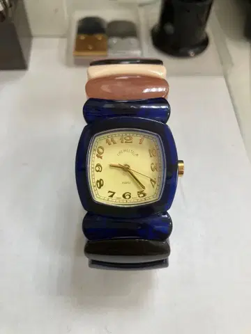 Time Will Tell 타임윌텔 손목시계 M 사이즈