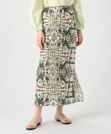 CABaN 플라워 프린트 사이드 슬릿 스커트