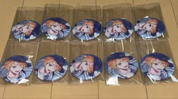 에이트리 이소타케 아쿠타 캔뱃지 10개 30일 11시까지 판매