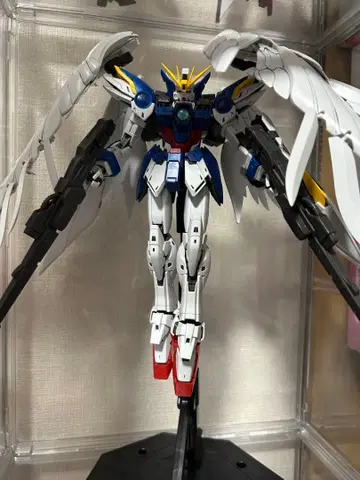 MG 윙건담 제로 EW Ver.ka 완성품