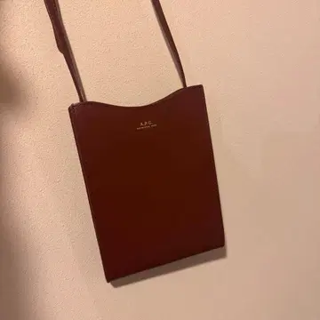 A.P.C. 아페쎄 숄더백