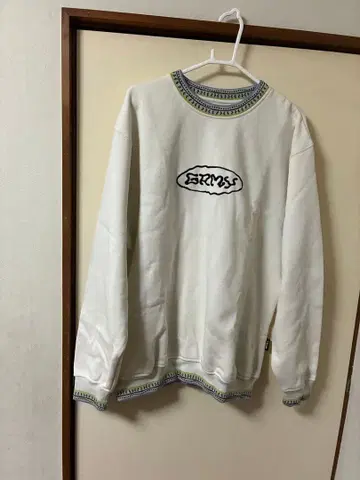 GRMY 화이트 맨투맨 트레이닝복