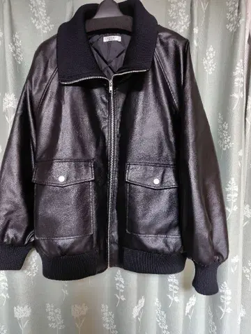 블랙 가죽 자켓