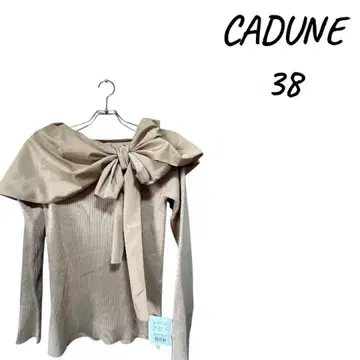 [ 새상품 ] CADUNE 리본 포함 오프숄더 38
