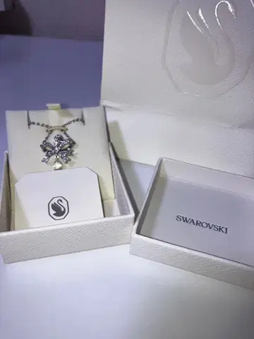 SWAROVSKI 목걸이 리본 실버 나가오 켄토