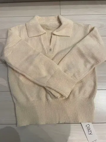 Daizy 아이보리 니트 피케 셔츠