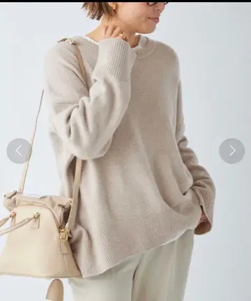 [ 새상품급 ] 두지엠 클라세 크루넥 풀오버