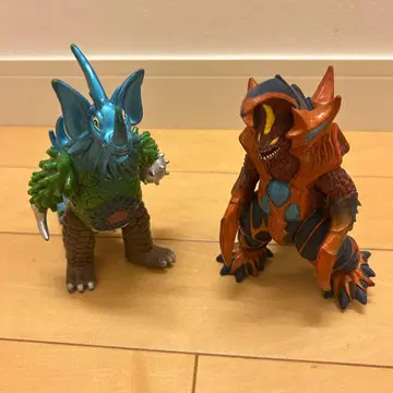 울트라맨 피규어 소프트 비닐 타이런트 초코브 2점 세트