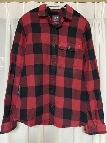 아르마니 익스체인지 체크 무늬 셔츠 S 사이즈