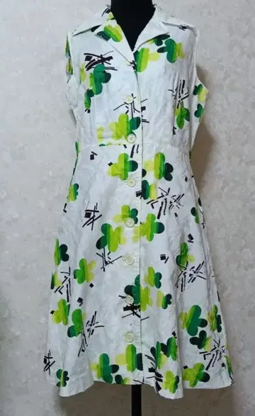 꽃무늬 슬리브리스 원피스