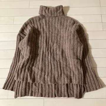 10.29 KBF  스웨터 브라운 계열 사이즈 One