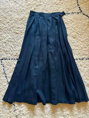 ebure 블랙 플리츠 롱 스커트 36 울