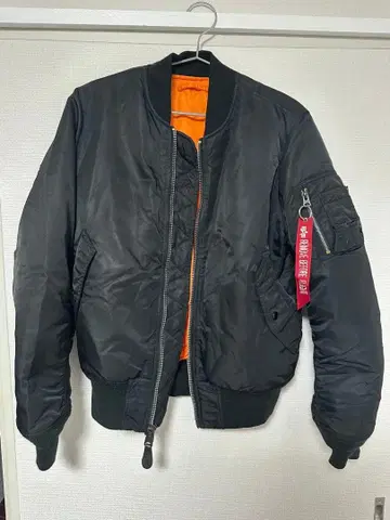 알파 인더스트리즈 MA-1 블랙 S