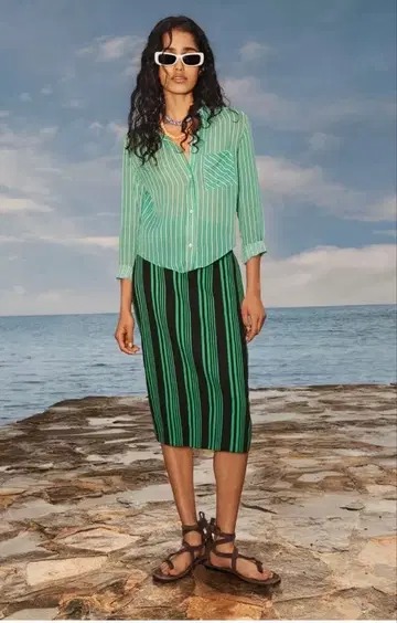 새상품 스트라이프 스트레이트 스커트 그린 블랙 L 사이즈