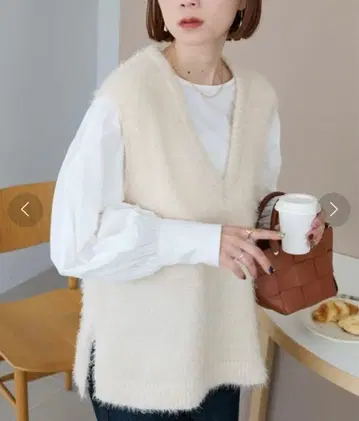 DISCOAT 라메 페더 얀 베스트 아이보리