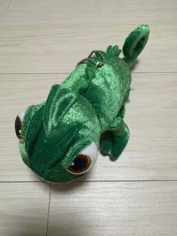 라푼젤 파스칼 어깨 위 키링