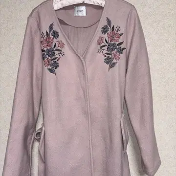 미사용에 가까운 L'espoir 꽃무늬 자수 롱 코트 핑크