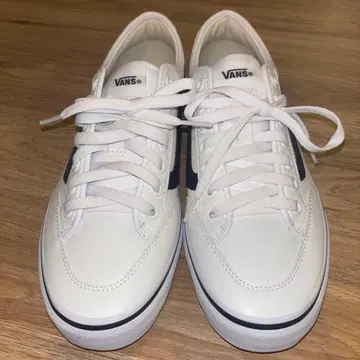VANS 화이트/네이비 스니커즈