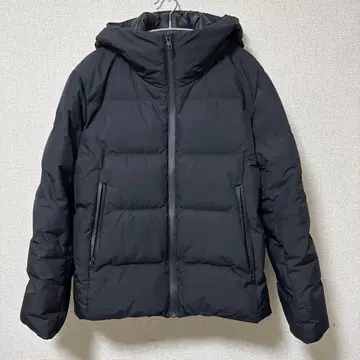 유니클로 심리스 다운 후드티