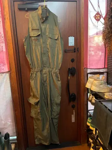 WudgeBoy 슬리브리스 올인원 점프수트 올리브 그린