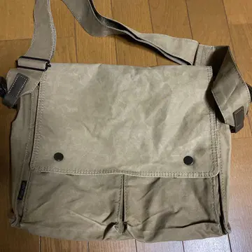 BAGGY PORT 배기포트 로우비키 파라핀 숄더백