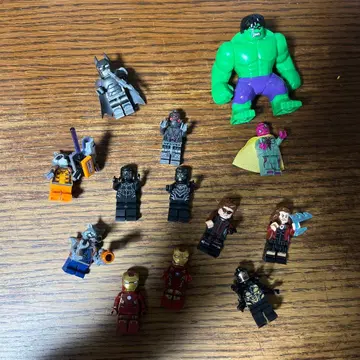 레고 미니피규어 세트 13개