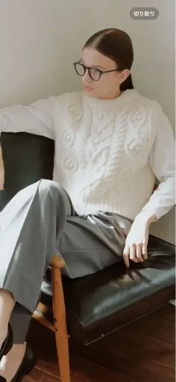 OHGA 화이트 케이블 니트 베스트 F