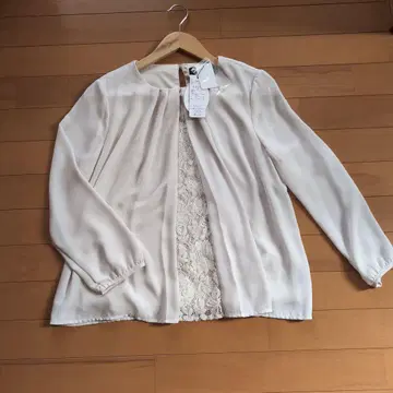 GALLORIA 블라우스 미사용 새상품