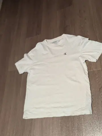 Calvin Klein 화이트 T셔츠 릴랙스핏