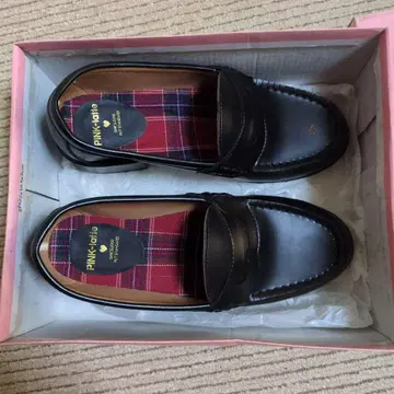 PINK-latte 블랙 로퍼