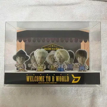 Block B WELCOME TO B WORLD 피규어 스탠드 세트