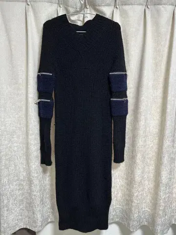 네이비 긴팔 니트 원피스
