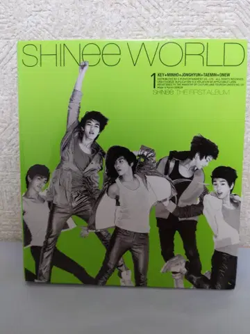 SHINee 1집 - The SHINee World