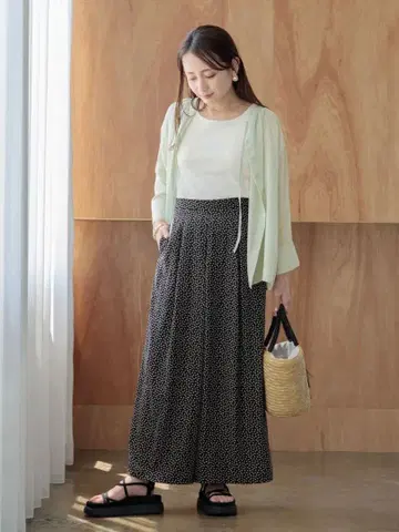 COHINA 스몰 플라워 와이드 팬츠 regular XS