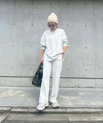 ISOOK Embroidery sweat set up