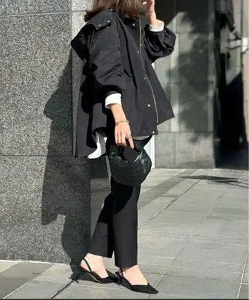 엠마 테일러 블랙 마운틴 후드티 후드 부착