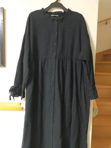 사만사 모스모스 원피스 개더 절개 블랙