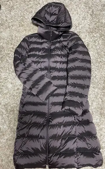 유니클로 울트라 라이트 다운 코트 브라운