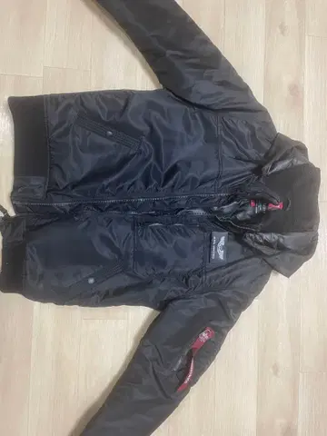 ALPHA INDUSTRIES 사이즈 L