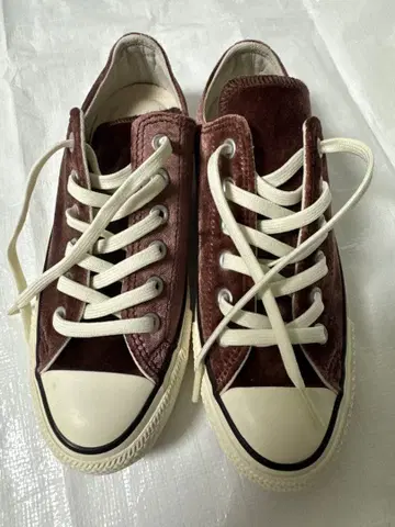 Converse 올스타 버건디 벨로아 스니커즈 24cm