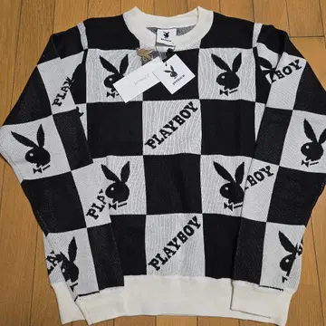 [ 택 포함 새상품 ] PLAYBOY 체크 무늬 니트 스웨터