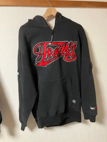 FREAKY 프리키 후드티 블랙