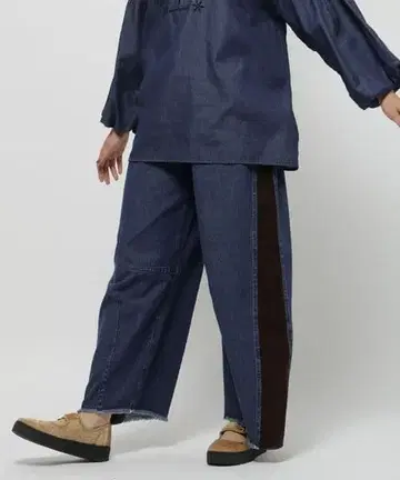 미사용 택 포함 니코앤드의 리메이크풍 콤비 배럴 팬츠