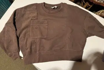 adidas 브라운 포켓 부착 맨투맨