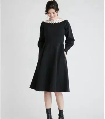 CELFORD 셀포드 컷워크 홀가먼트 원피스