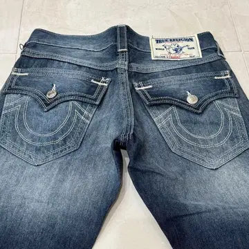 미사용 새상품 TRUE RELIGION 27인치