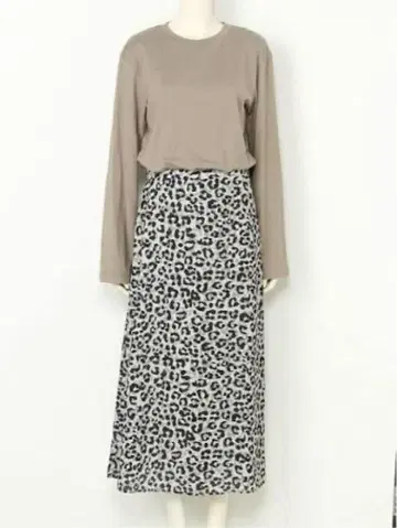 미라 오웬 도킹 롱 슬리브 T 셔츠 원피스