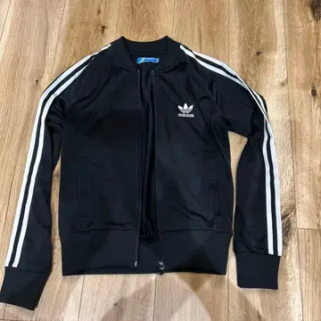 adidas 블랙 저지 M 사이즈