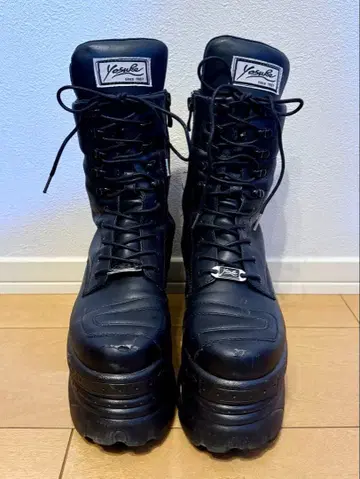 YOSUKE (요스케) 통굽 지퍼 하이컷 스니커즈 부츠 블랙